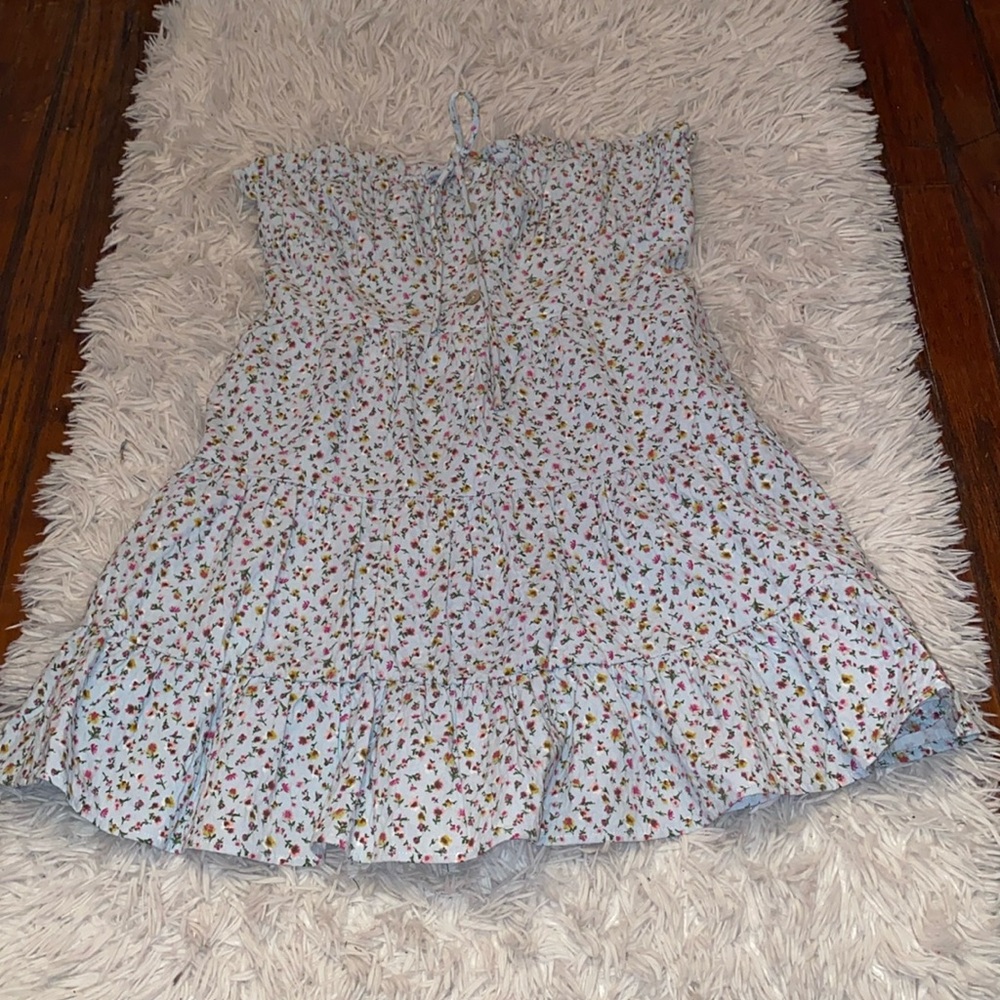 Forever 21 Strapless Flower Dress
